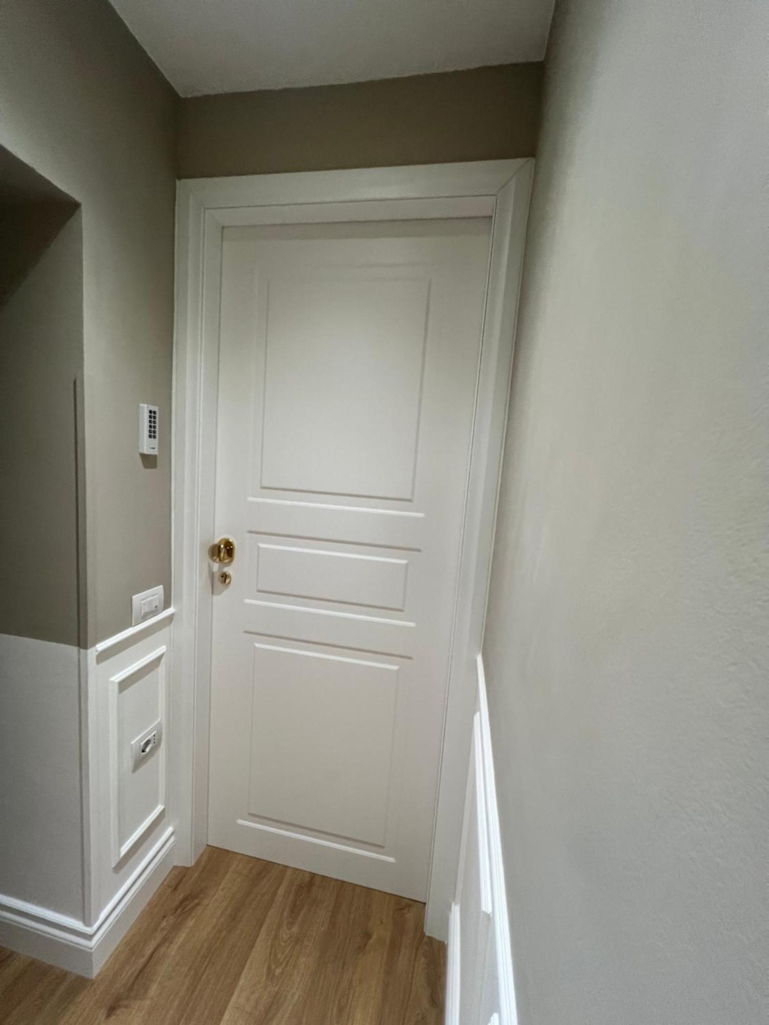 Apartment Flo Liberta' Wood Florence
