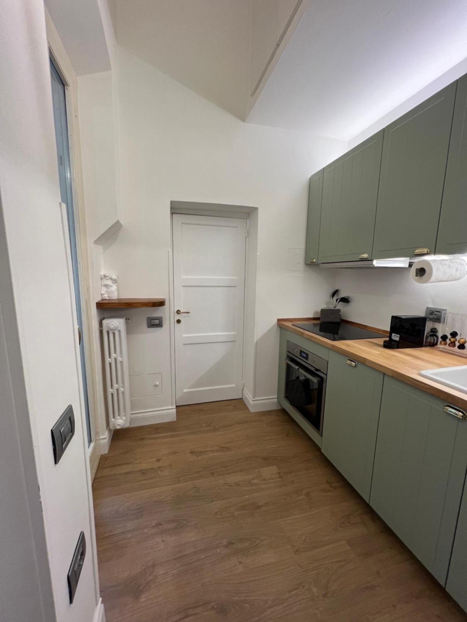 Apartment Flo Liberta' Wood Florence
