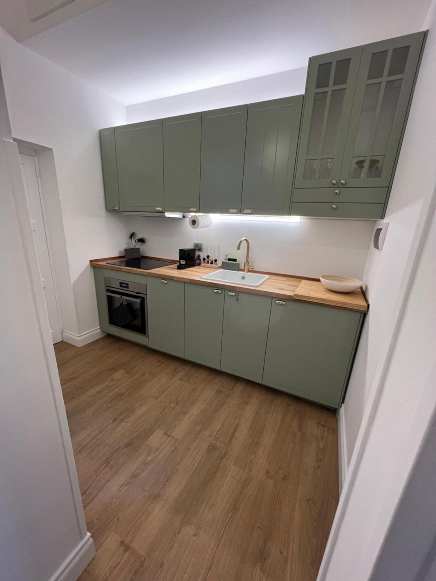 Flo Liberta' Wood Apartment